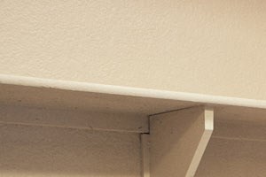 Washer/dryer closet and kitchen